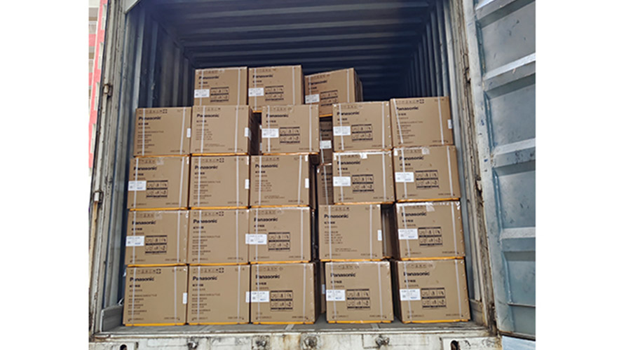 滿滿的貨物！國內(nèi)知名品牌客戶全自動滾筒洗衣機裝柜發(fā)貨